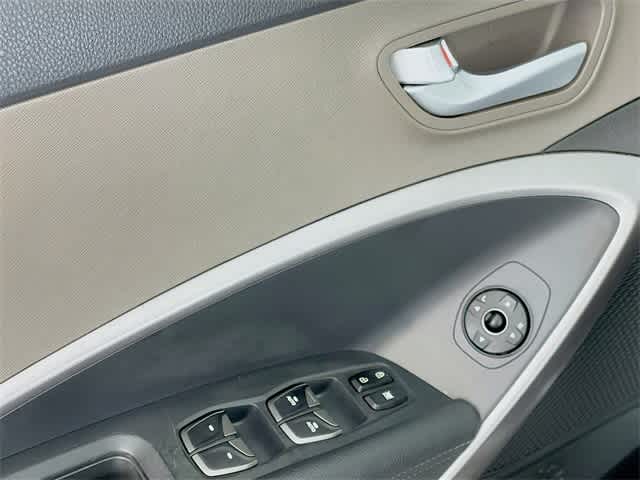 2016 Hyundai Santa Fe Sport Base photo 16