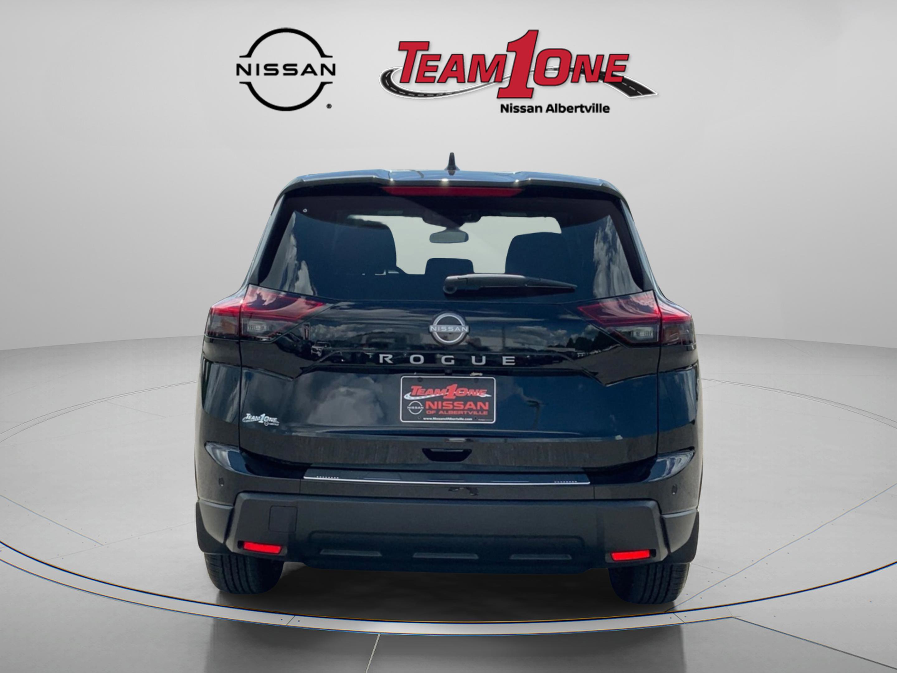 2025 Nissan Rogue SV photo 4