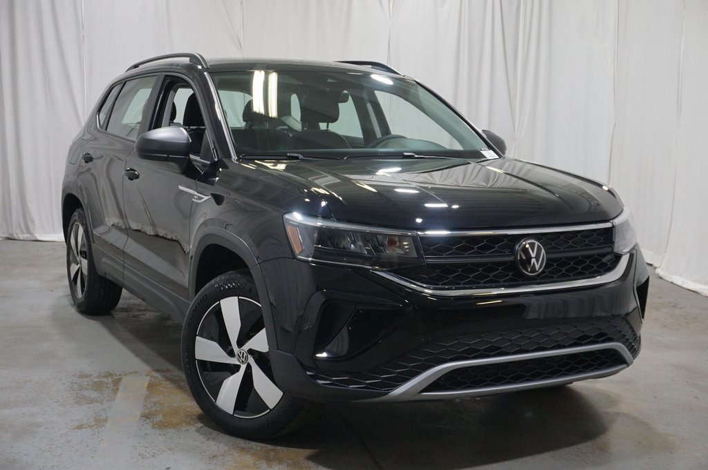 2024 Volkswagen Taos S photo 4