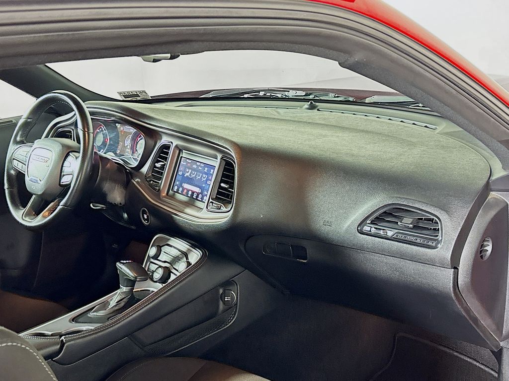 2022 Dodge Challenger GT photo 12