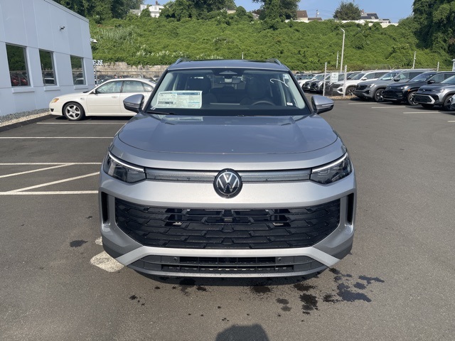 2025 Volkswagen Tiguan SE photo 4