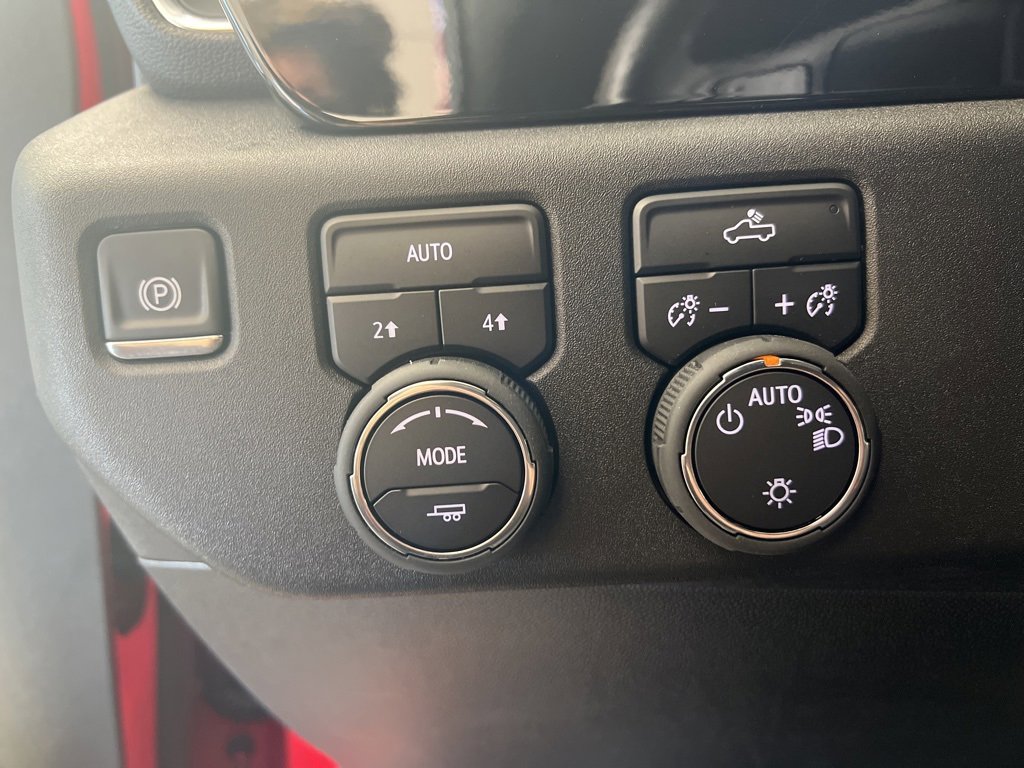2025 Chevrolet Silverado 1500 LT photo 14