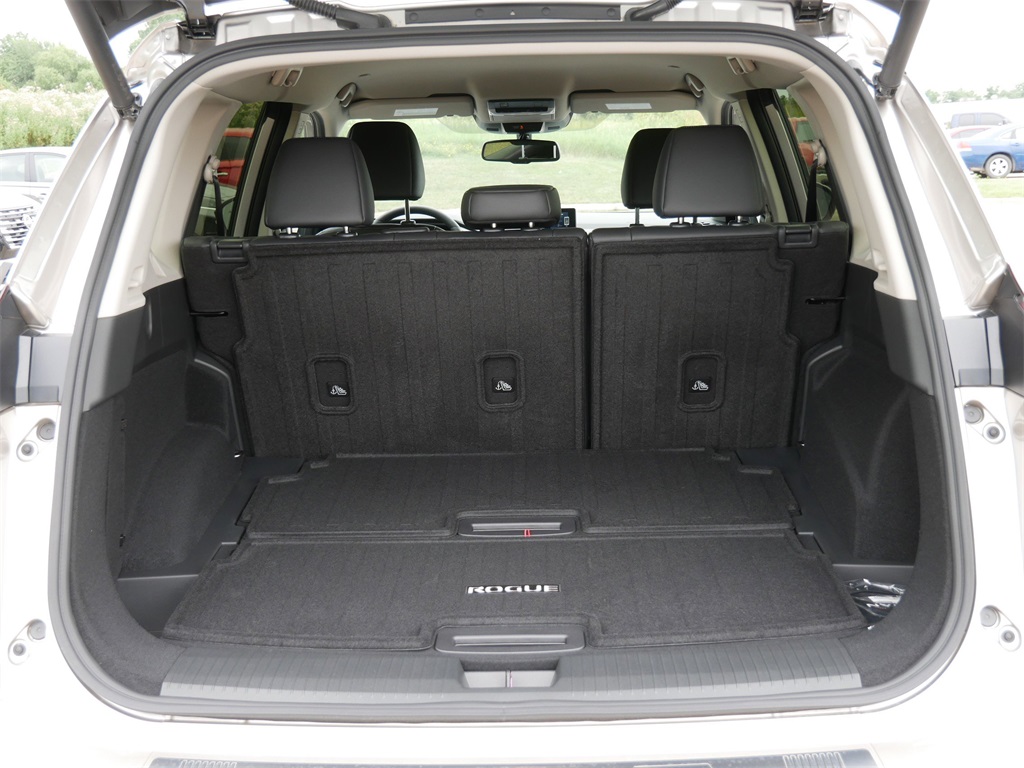 2025 Nissan Rogue SL photo 5