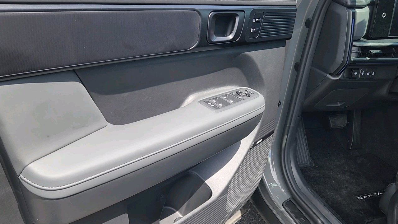2025 Hyundai Santa Fe Calligraphy photo 11