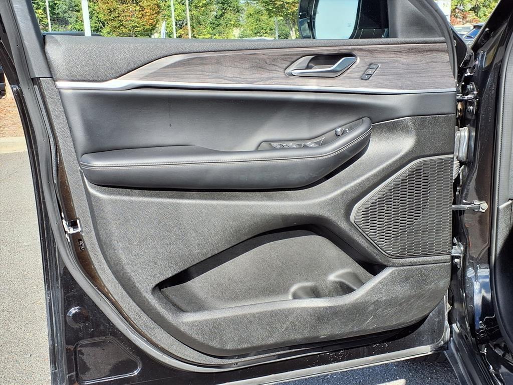 2024 Jeep Grand Cherokee Limited photo 4