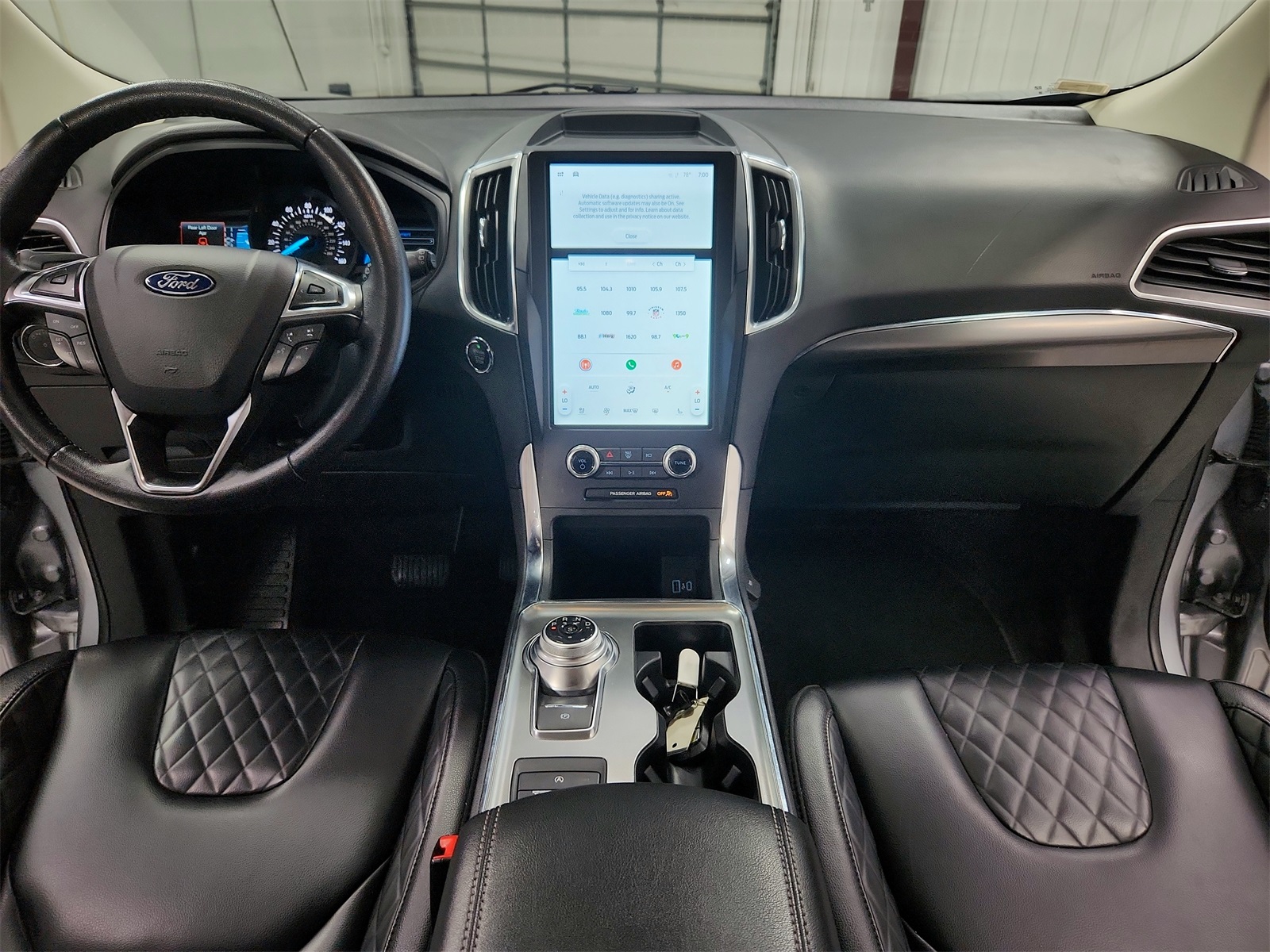 2024 Ford Edge Titanium photo 23