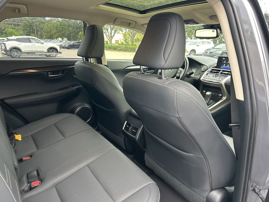 2021 Lexus NX 300 photo 40