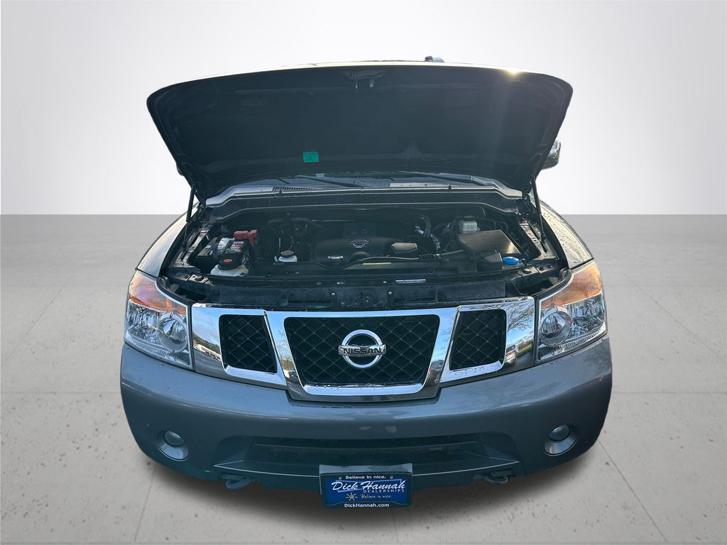 2015 Nissan Armada SL photo 3