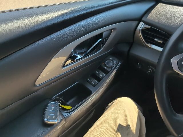 2023 Chevrolet Traverse photo 7