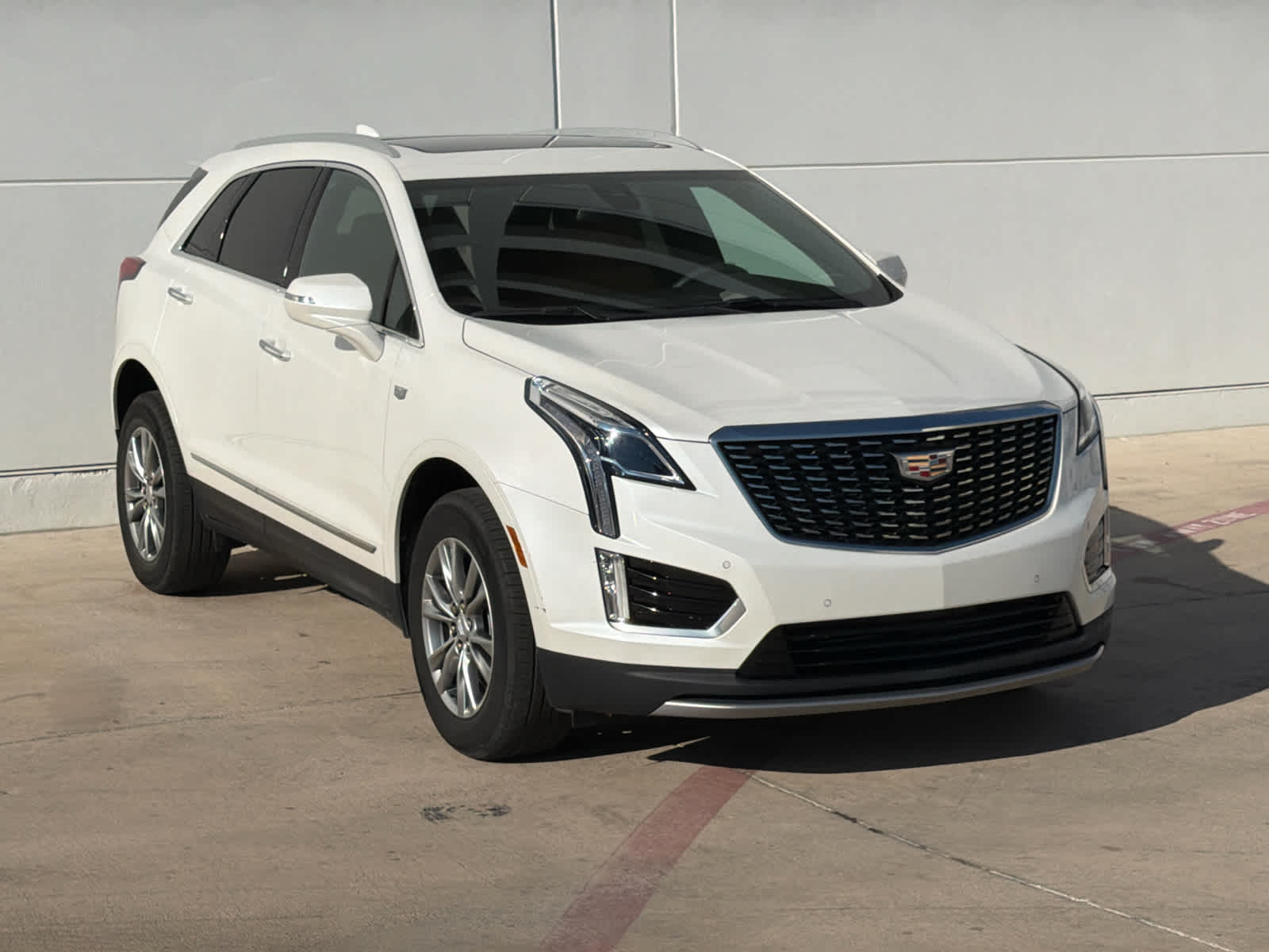 2022 Cadillac XT5 Premium Luxury photo 3