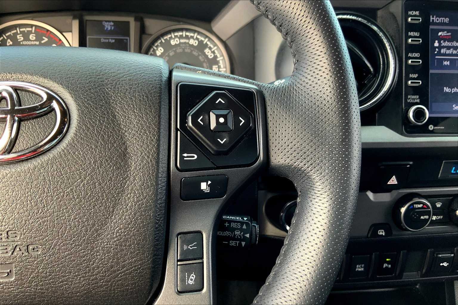 2023 Toyota Tacoma TRD Sport V6 photo 23