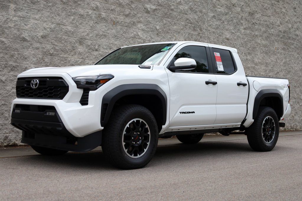 2025 Toyota Tacoma TRD Off-Road Double Cab photo 4