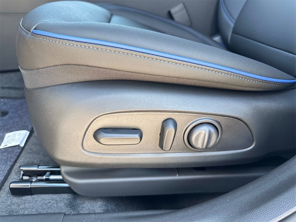 2025 Buick Envista ST photo 12