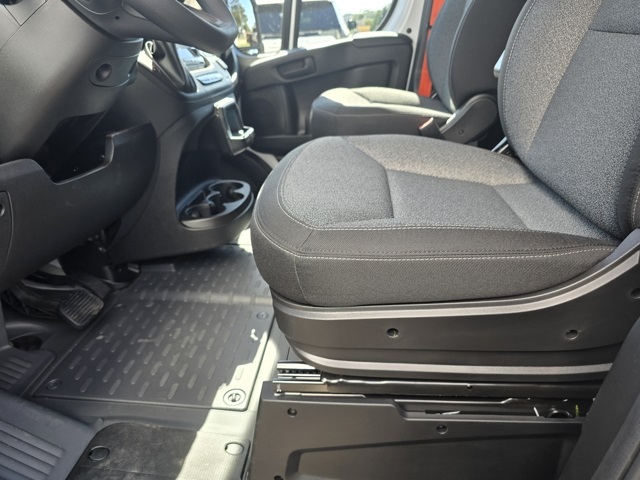 2025 Ram ProMaster 2500 photo 14