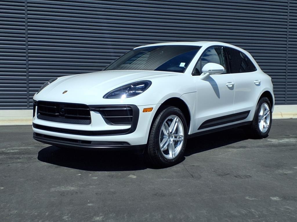 2024 Porsche Macan T