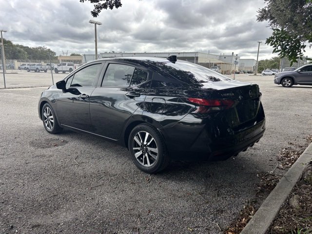 2021 Nissan Versa 1.6 SV photo 3