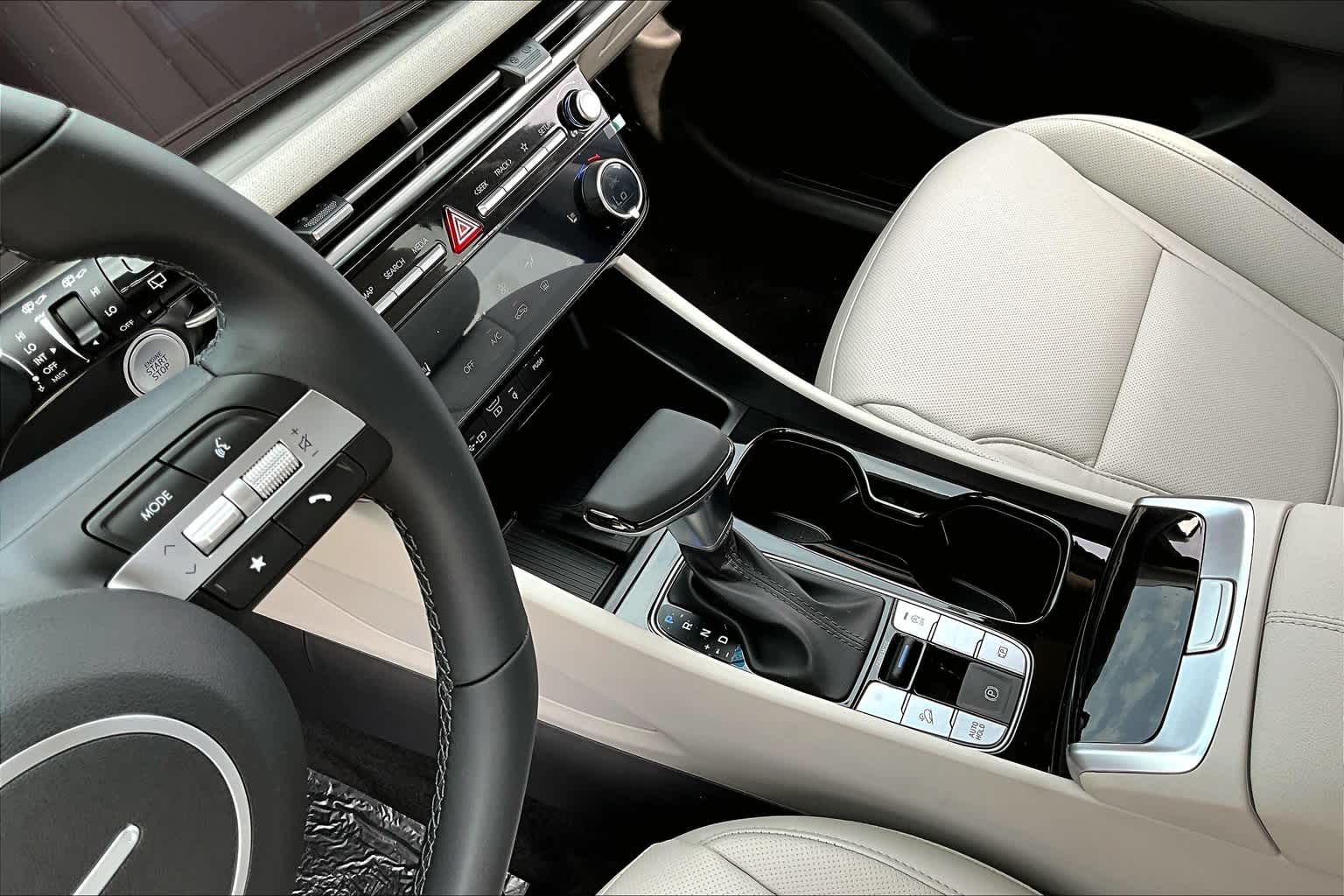 2025 Hyundai Tucson SEL Convenience photo 6
