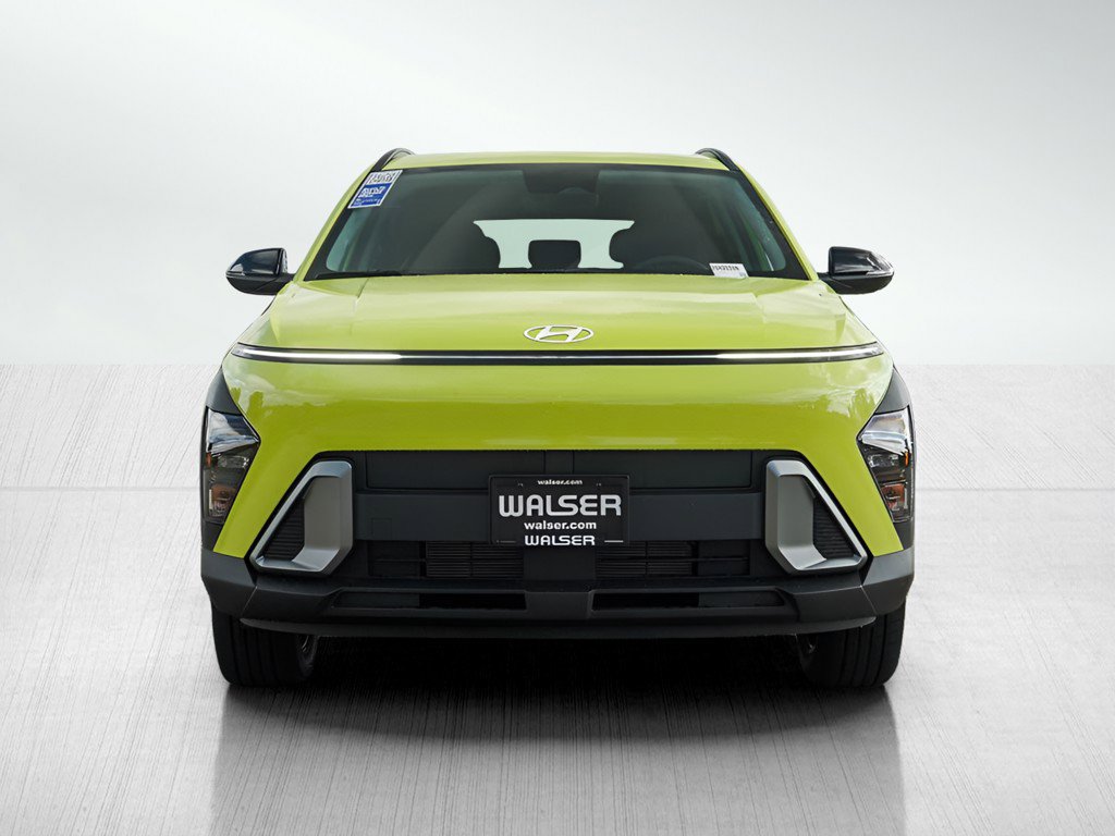 2026 Hyundai Kona SEL photo 2