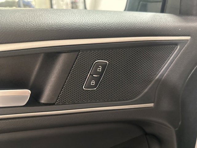 2024 Ford Edge SEL photo 9