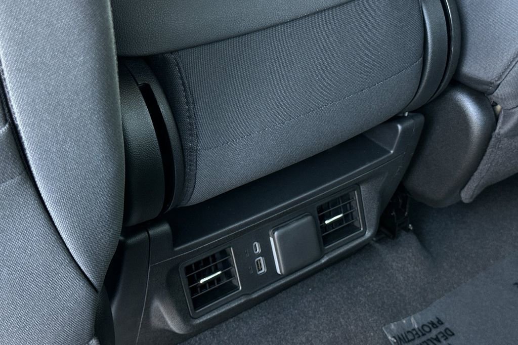 2025 Chevrolet Silverado 1500 LT photo 14