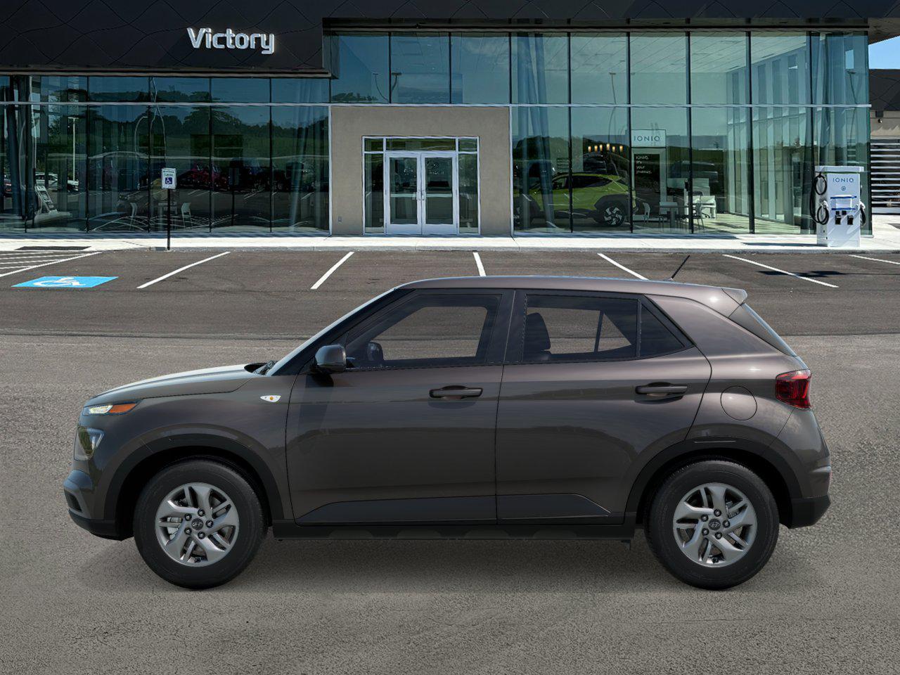 2025 Hyundai Venue SE photo 3