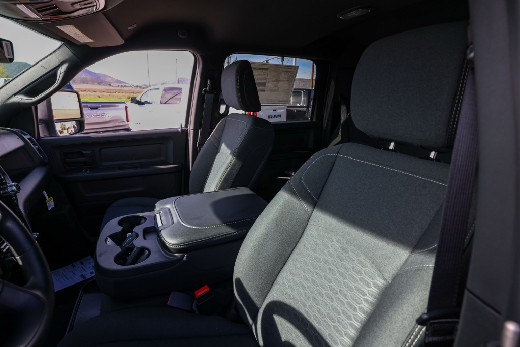 New 2026 Silver-Zynith Exterior Paint RAM Tradesman image 14