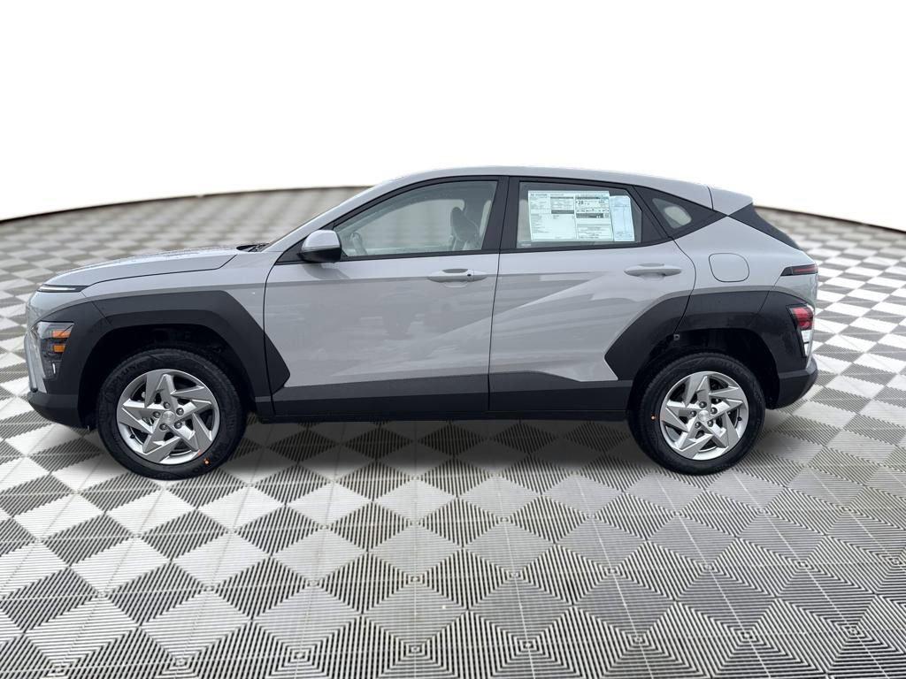 2026 Hyundai Kona SE photo 2