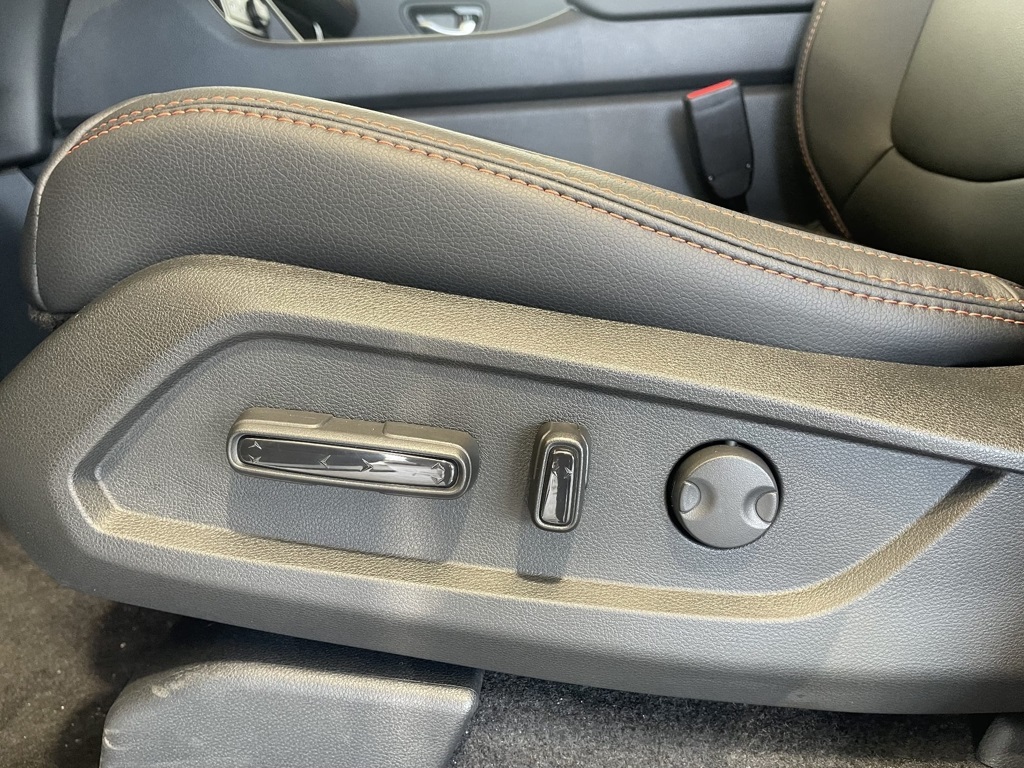 2025 Honda Pilot TrailSport photo 11