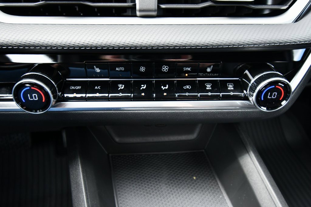 2026 Chevrolet Equinox LT photo 25