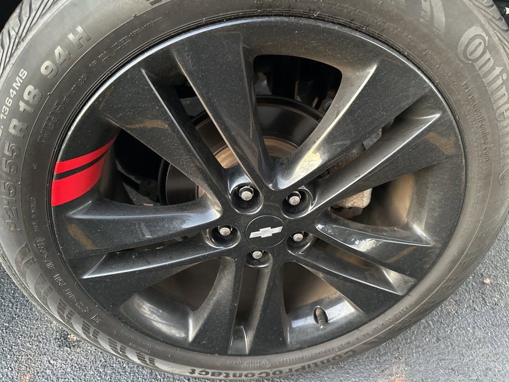 2022 Chevrolet Trax LT photo 4