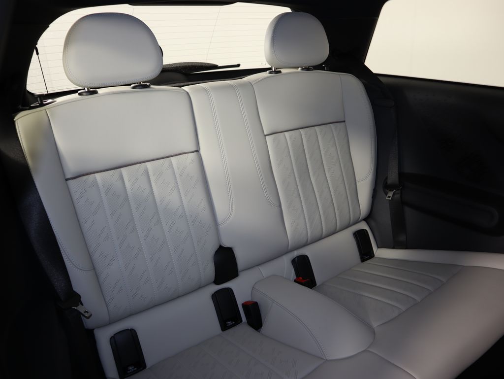 2025 Mini Cooper S Iconic photo 22