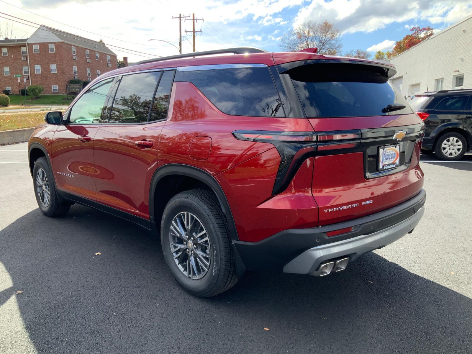 2026 Chevrolet Traverse photo 4