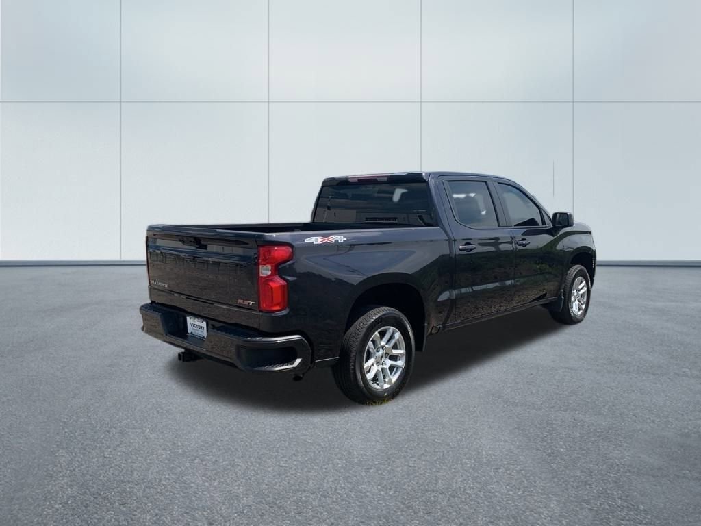 2023 Chevrolet Silverado 1500 RST photo 3