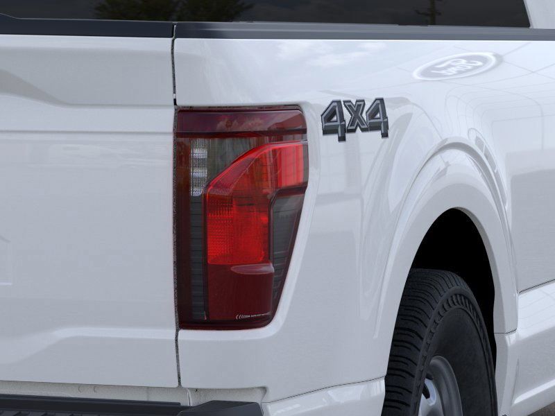2025 Ford F-150 XL photo 11