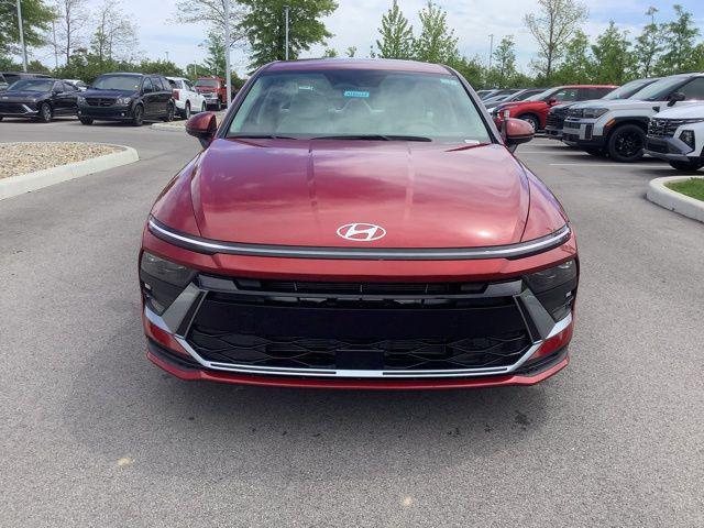 2025 Hyundai Sonata SE photo 2
