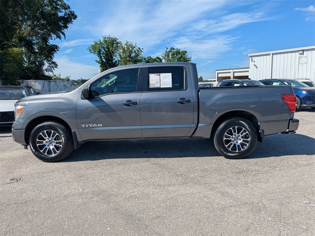 2024 Nissan Titan SV photo 5