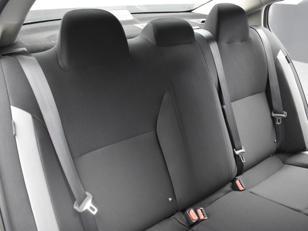 2025 Nissan Versa 1.6 S photo 21