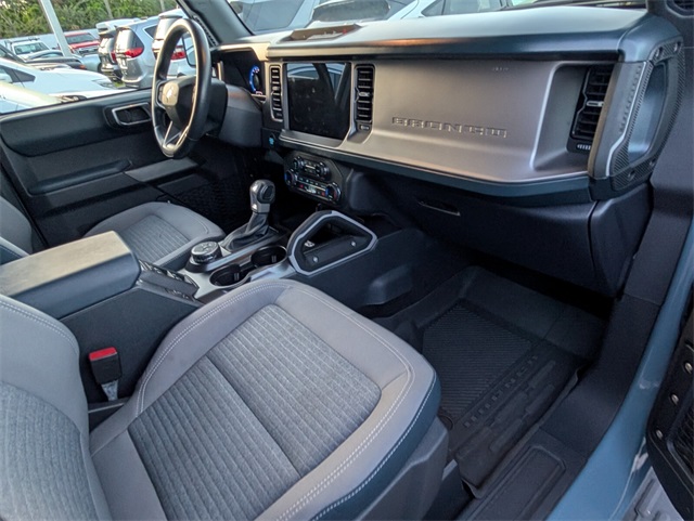2023 Ford Bronco Outer Banks photo 14