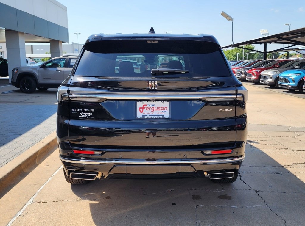 2026 Buick Enclave Avenir photo 3