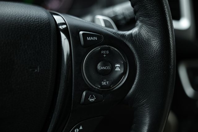 2016 Honda Pilot Touring photo 31