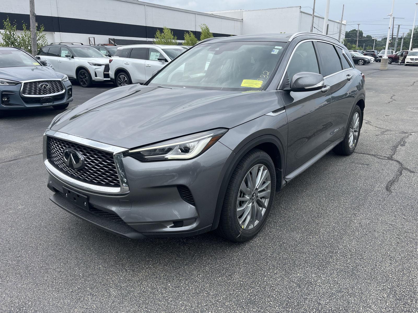 2025 Infiniti QX50 Luxe AWD photo 5