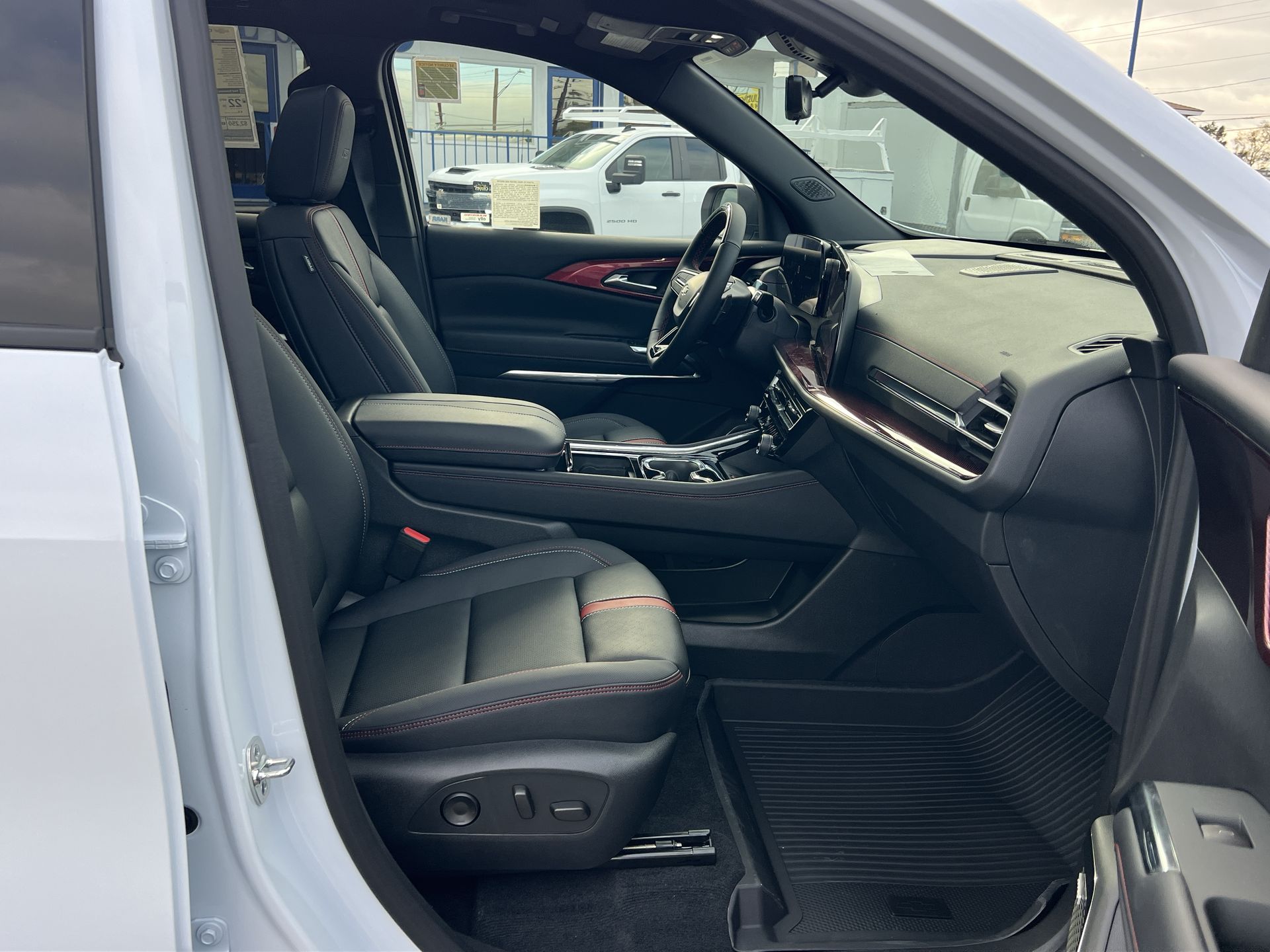 2026 Chevrolet Traverse RS photo 28