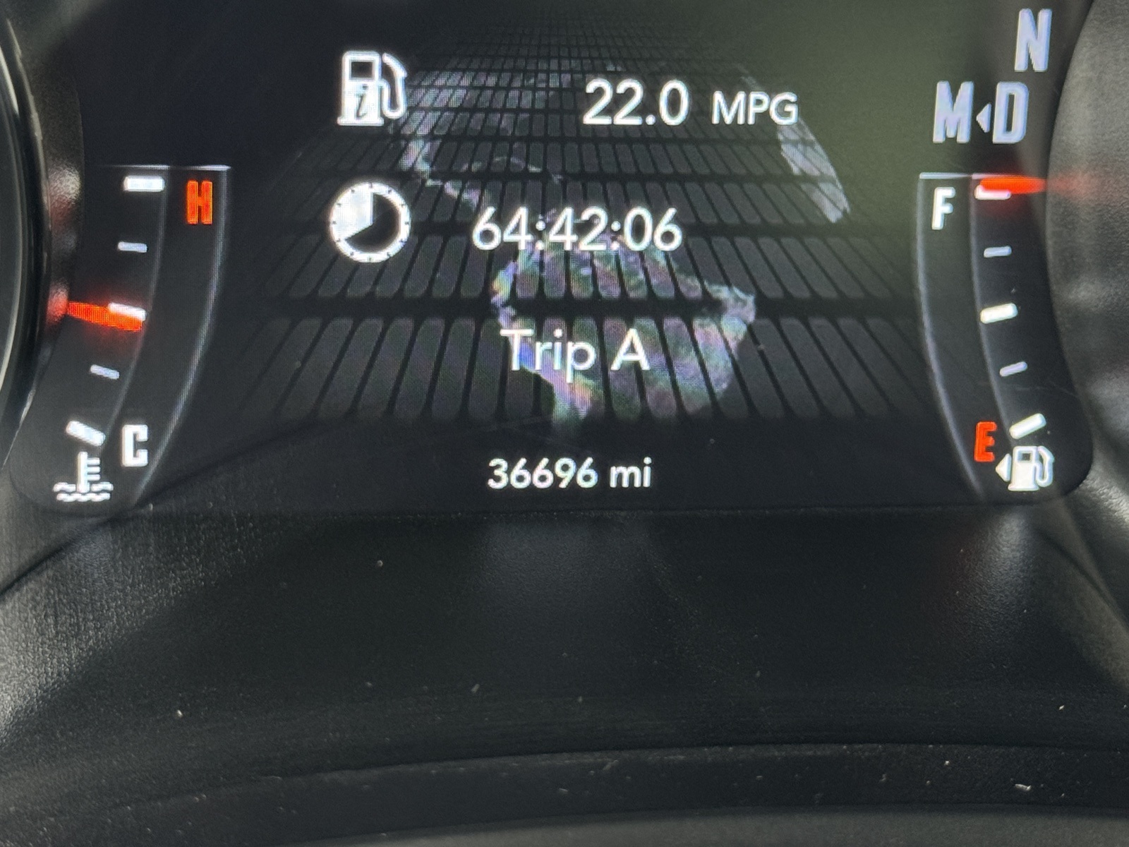 2022 Dodge Challenger R/T photo 3