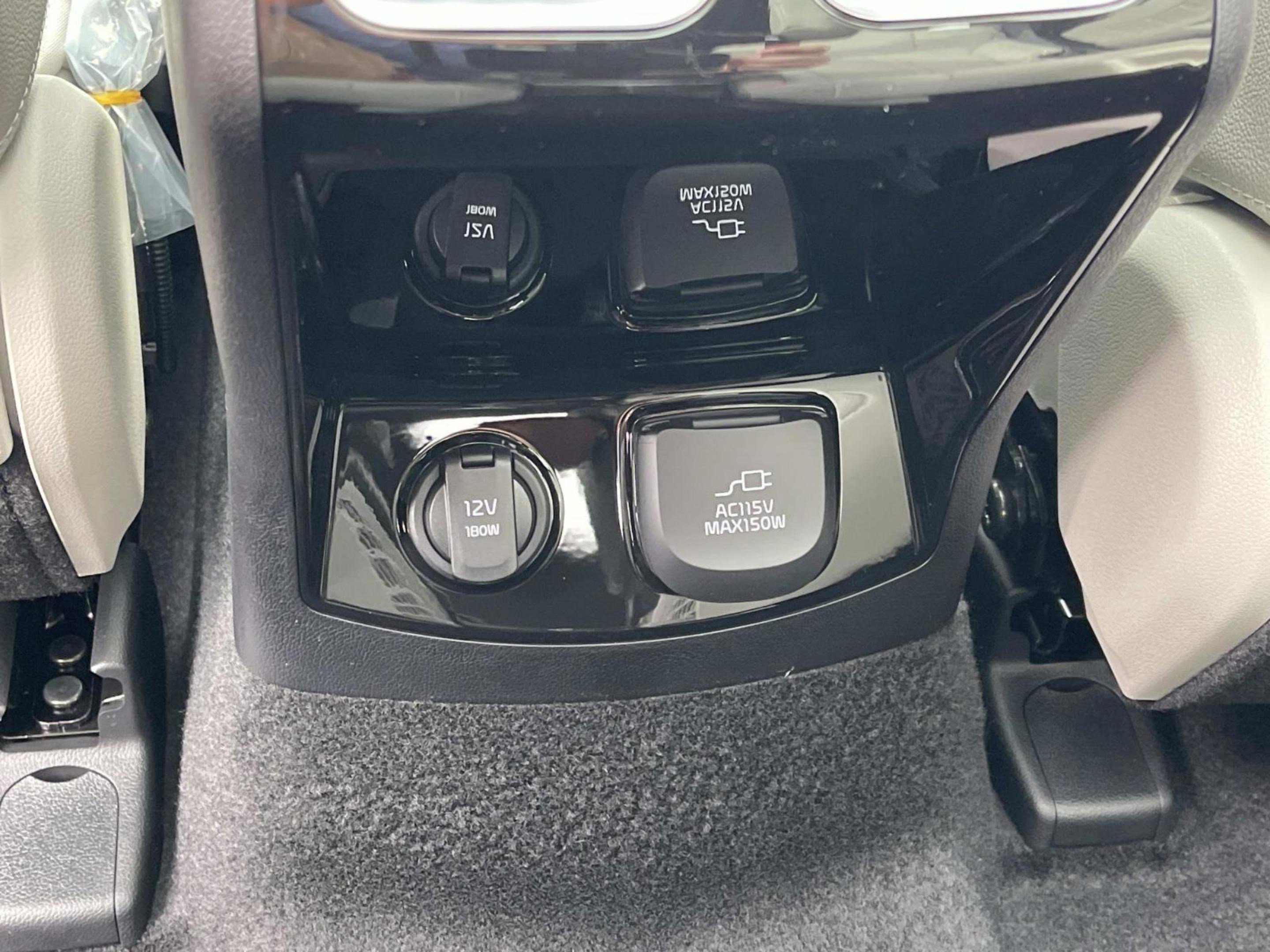 2025 Kia Sorento Hybrid SX Prestige photo 17