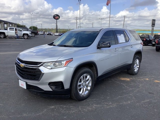 2021 Chevrolet Traverse LS photo 3