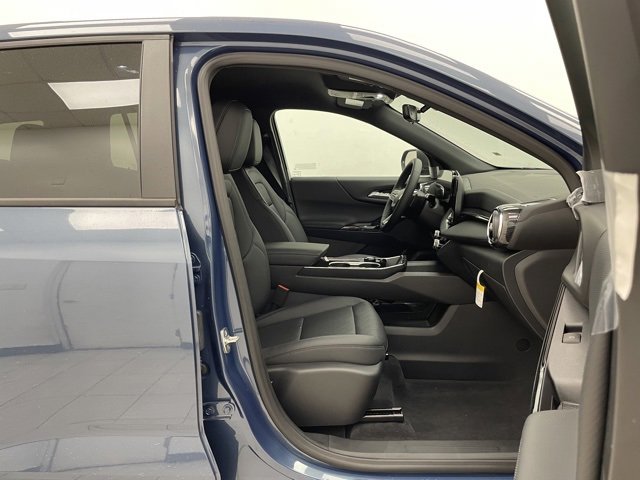 2026 Chevrolet Equinox LT photo 13