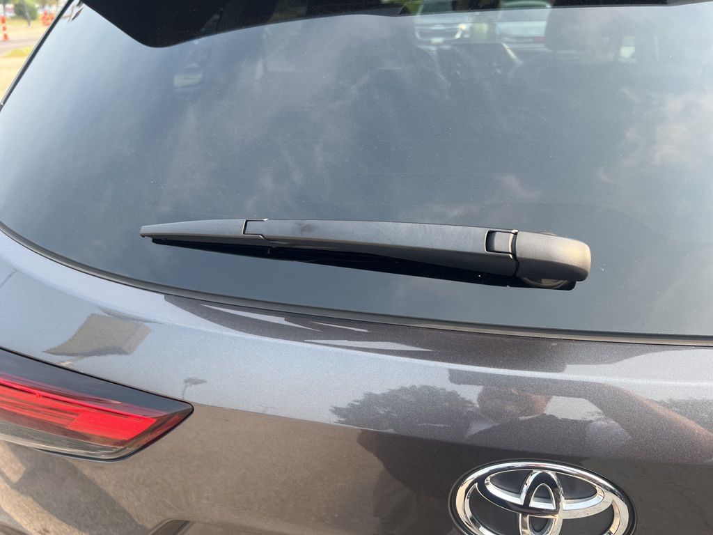 2022 Toyota Highlander XLE photo 34