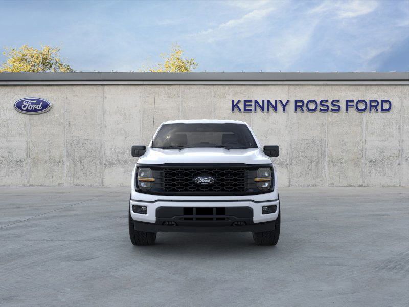 2025 Ford F-150 STX photo 4