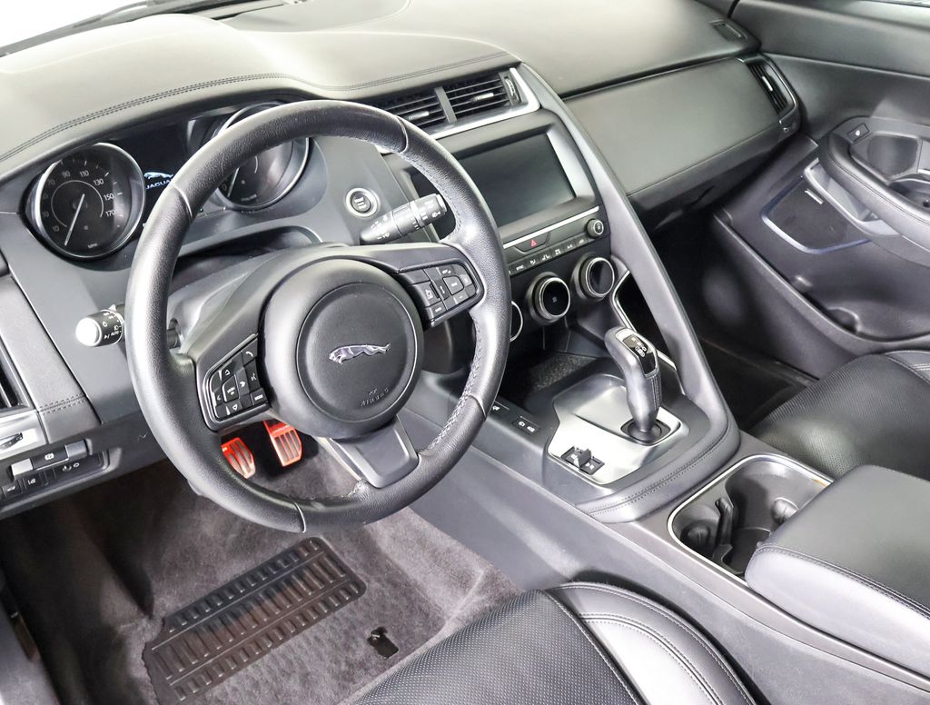 2020 Jaguar E-PACE Base photo 6