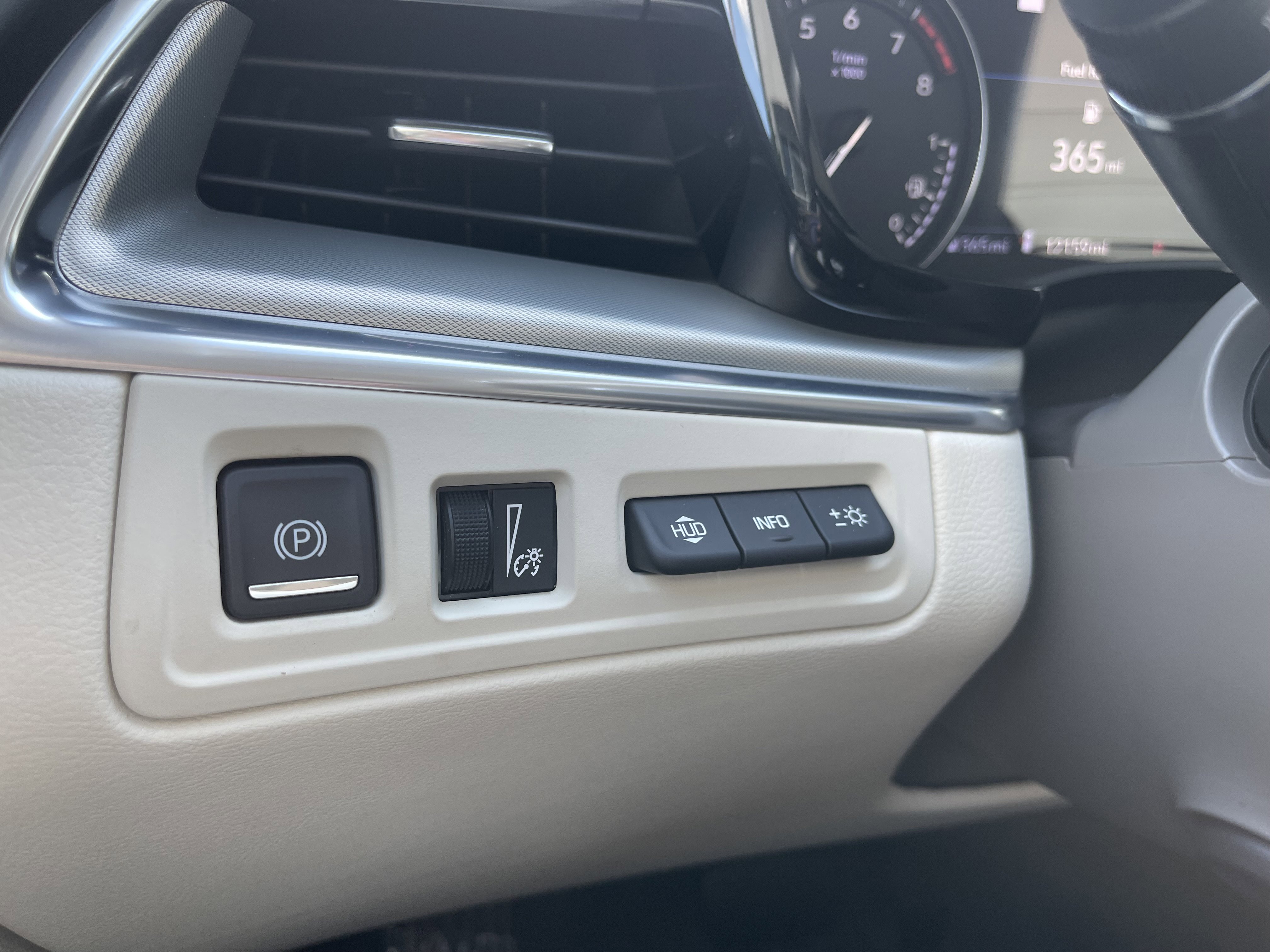 2020 Cadillac XT5 Premium Luxury photo 6